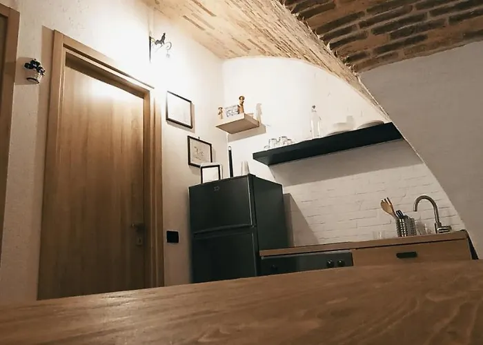 Via Cavour Panzió 3*